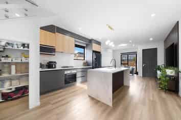 6 Farranfore Road, Opaheke