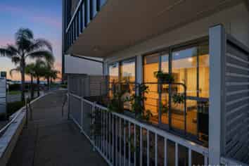 6/17 Link Crescent, Stanmore Bay