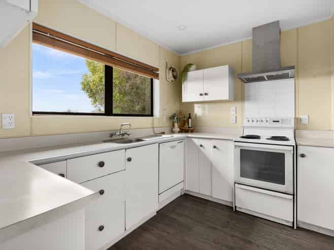 1/34 Busby Hill, Havelock North