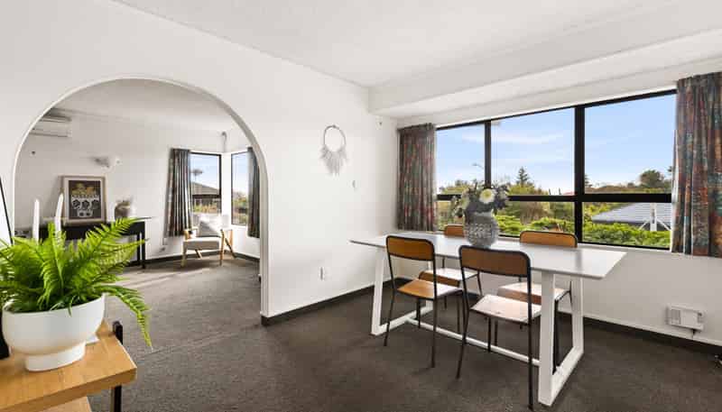 1/34 Busby Hill, Havelock North