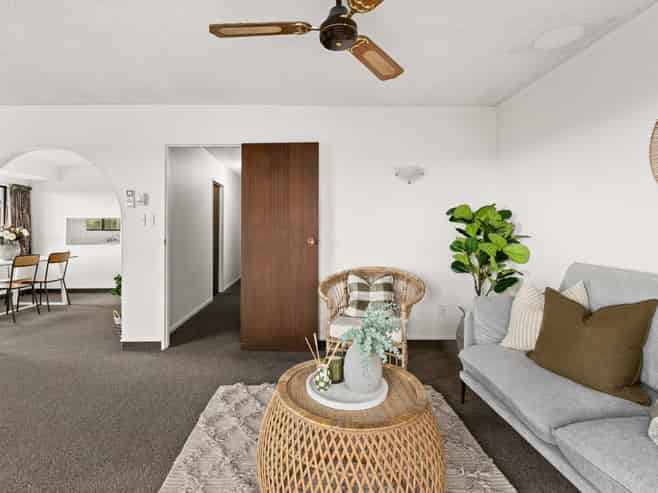 1/34 Busby Hill, Havelock North