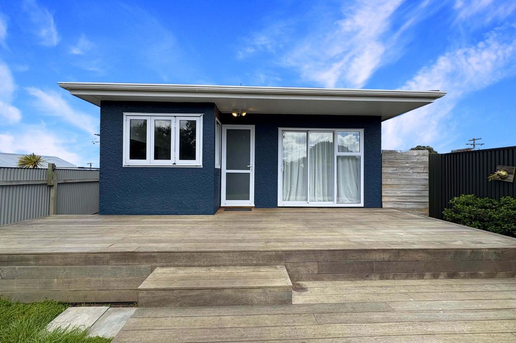 CASTLECLIFF - 1 BEDROOM 1