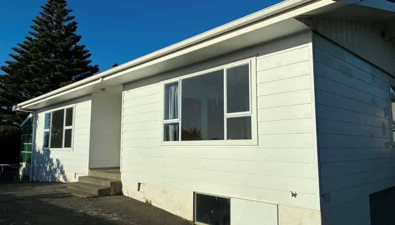 44 Manuka Street, Otaki Beach
