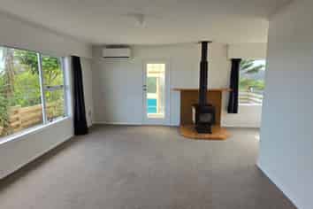 44 Manuka Street, Otaki Beach