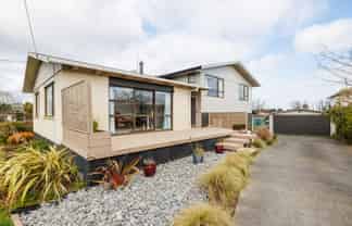 10 Oaklea Avenue, Marton