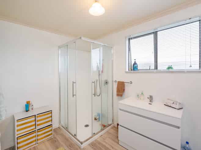 10 Oaklea Avenue, Marton