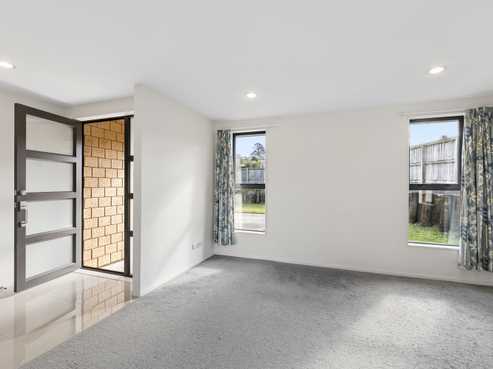16 Manuka Road, Huntly