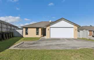 16 Manuka Road, Huntly