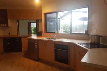 55 Lowry Avenue, Redwood