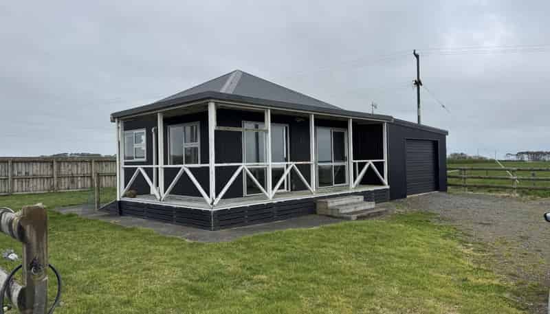 1099A Oeo Road, Opunake