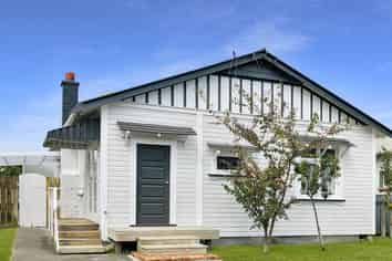 26 Tay Street, Aramoho