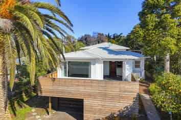 23 Tui Road, Raumati Beach