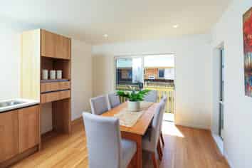 2/47  York Street , Hamilton East