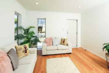 2/47  York Street , Hamilton East