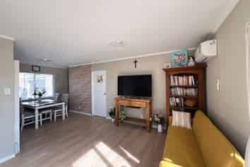 5A Powell Place, Henderson