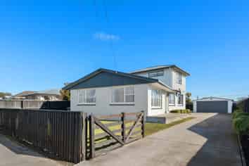 33 Cotswold Avenue, Bishopdale