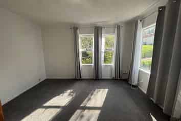 1/23 Woodcote Drive, Glenfield