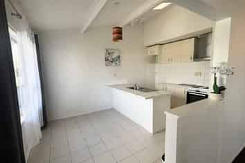 1/23 Woodcote Drive, Glenfield