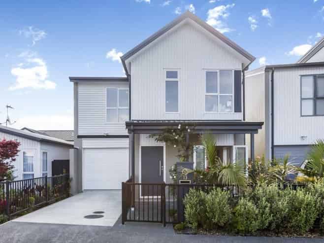 13 Fenchurch Street, Glen Innes