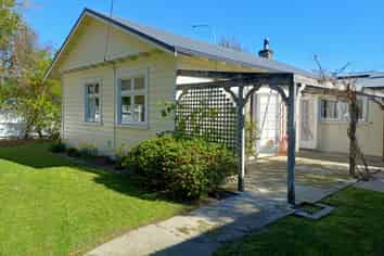 75 Bronte Street East, The Brook