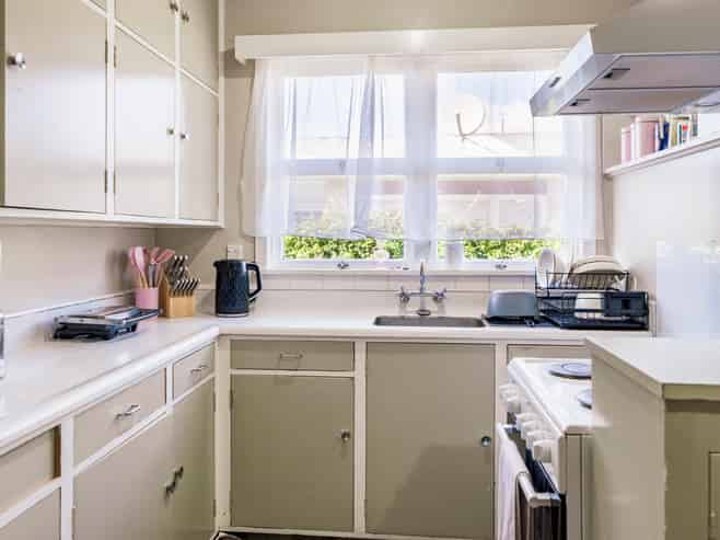 2/210 Grove Road, Mayfair