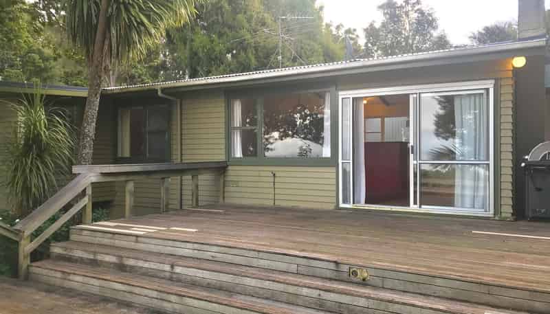 43 Tane Road, Laingholm