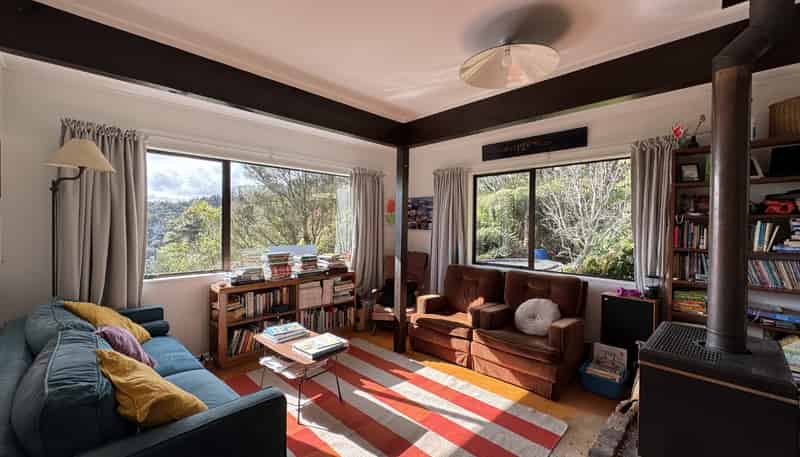 165 Lone Kauri Road, Karekare