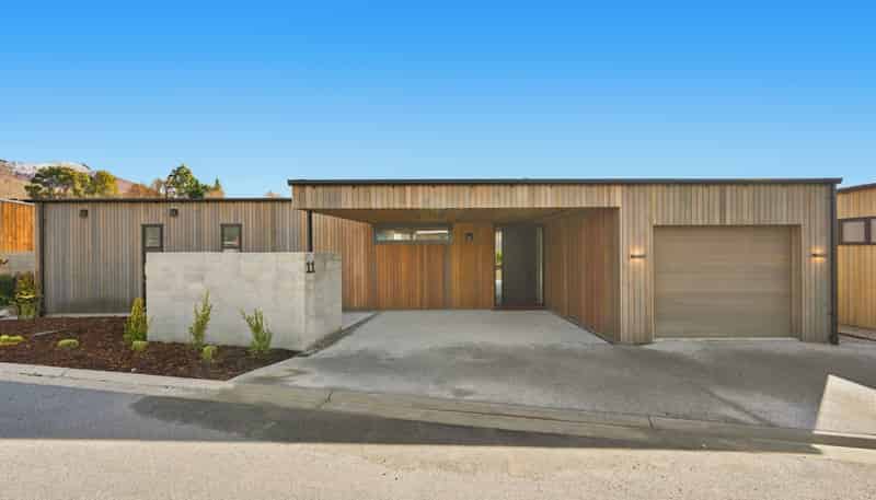 11 Fern Burn Close, Wanaka