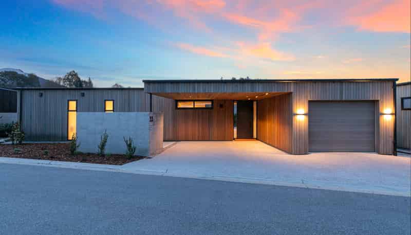 11 Fern Burn Close, Wanaka