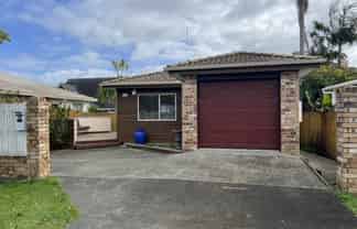 37B  Walton Street, Red Beach