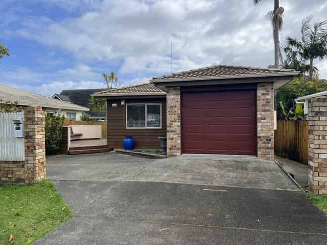 37B  Walton Street, Red Beach