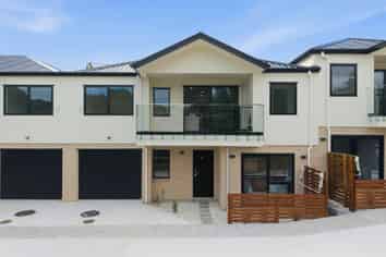3&4/16 Kirby Street, Glendene