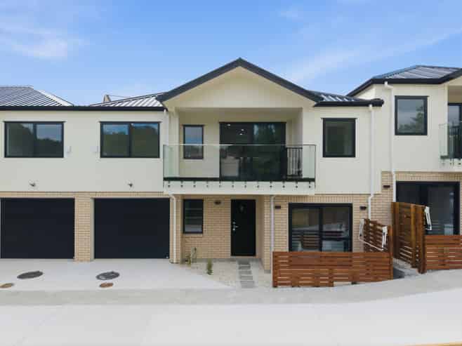 3&4/16 Kirby Street, Glendene