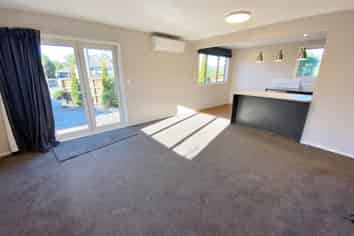 33 Bellbrook Cr, Shirley