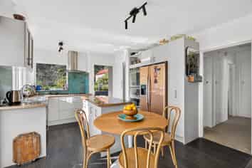 2/175 Milton Street, The Wood