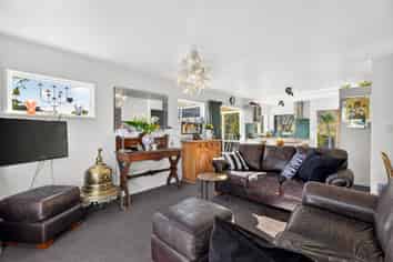 2/175 Milton Street, The Wood