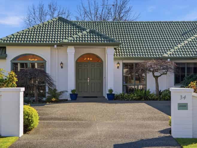 34 Huntington Drive, Bethlehem
