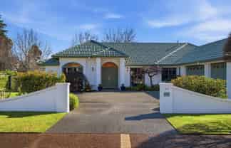 34 Huntington Drive, Bethlehem