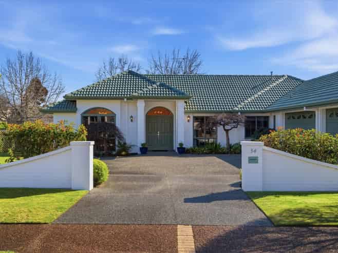 34 Huntington Drive, Bethlehem