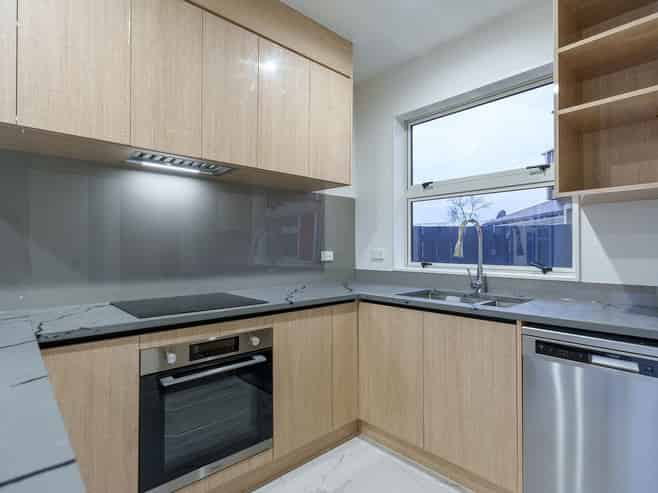 14 Sunlands Drive, Manurewa