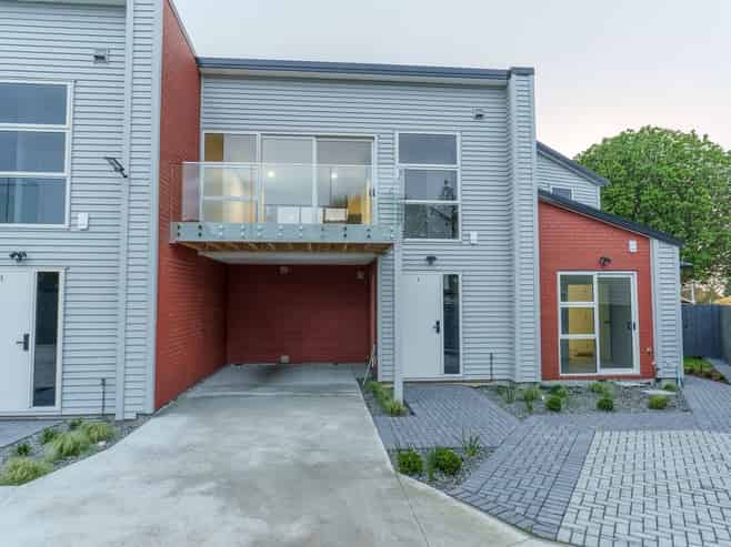 14 Sunlands Drive, Manurewa