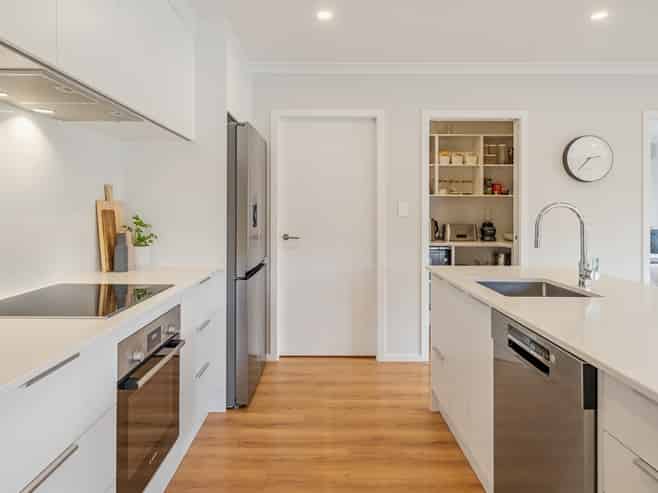 15 Rewarewa Way, Brown Owl