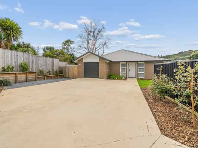 15 Rewarewa Way, Brown Owl