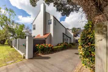 2/131 Portland Road, Remuera
