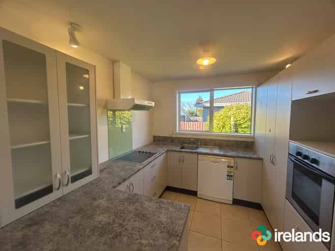 32 Cowes Street, Avondale