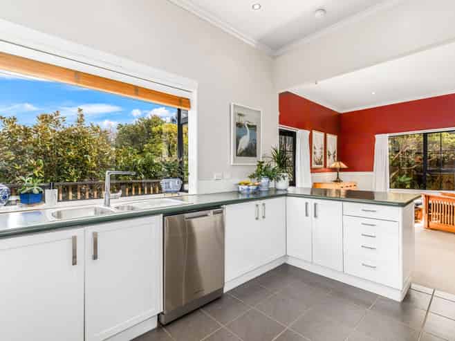 6 Samwell Drive, Whitby
