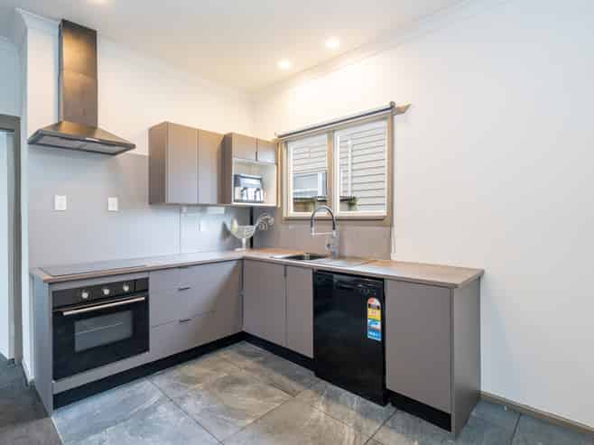 108 Venus Street, Strathern