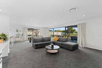 33 Te Hurunui Drive, Pegasus