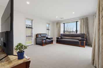 27 Costello Drive, Ngatea