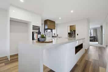 27 Costello Drive, Ngatea